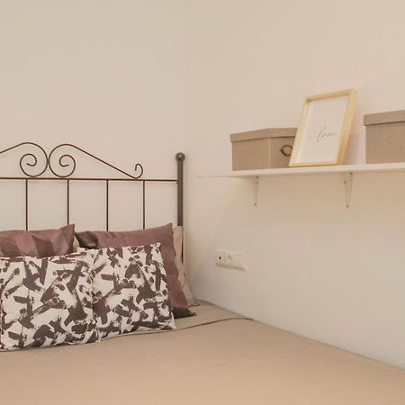 Lovely Apt In The City Center - 15M Walk Giralda Севиля Екстериор снимка