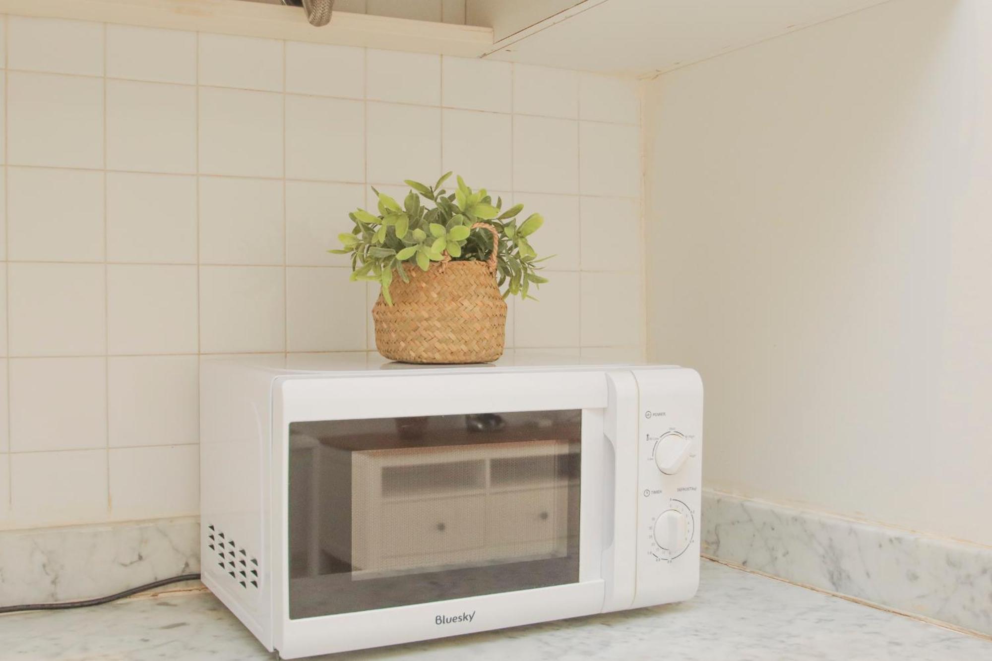 Lovely Apt In The City Center - 15M Walk Giralda Севиля Екстериор снимка
